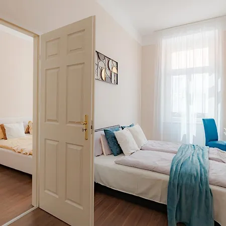 Apartment Hungary Westend *