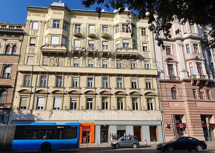 Apartament Hungary Westend *